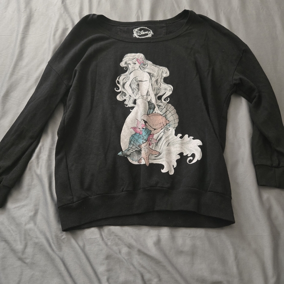 Torrid Disney Ariel Little Mermaid Sweatshirt Womens 2 Black Pullover Princess - Picture 1 of 4
